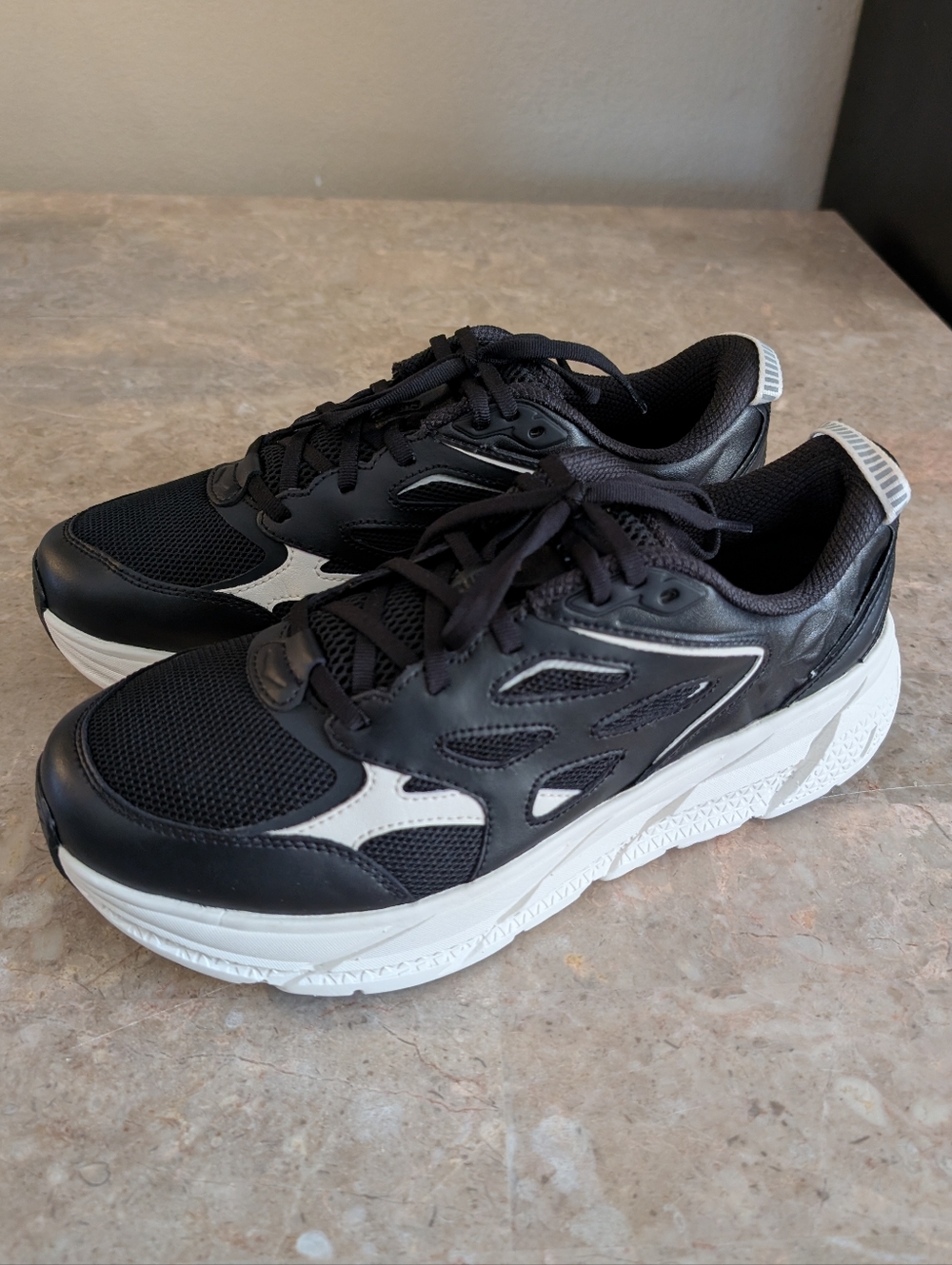 Hoka U Clifton L Athletic Cushioned Shoes Obsidian Alabaster Women Size 11.5 - Picture 2 of 15